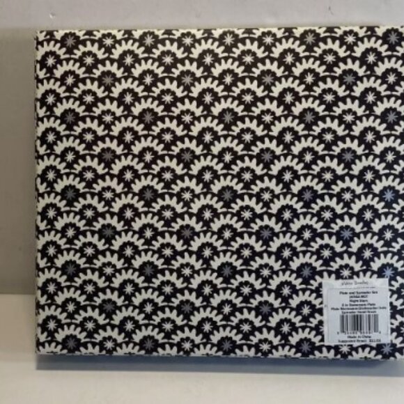 Vera Bradley Christmas Plate and Cheese Spreader Set "Merry and Bright" NWT - Picture 3 of 4